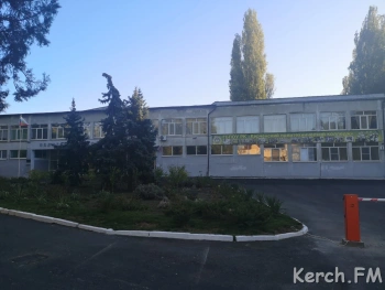 Новости » Общество: Керченский политехнический колледж оборудуют видеонаблюдением и сигнализацией