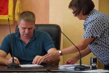 Новости » Общество: Административная комиссия Керчи наложила на горожан штрафов на 32 тысячи