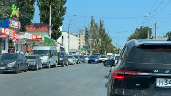 Новости » Криминал и ЧП: Шляпка ценою в жизнь: женщина в Керчи протаранила автомобиль