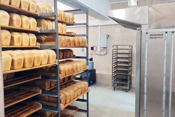 В пекарне крымского СИЗО-1 Симферополя ежедневно изготавливают более 800 буханок хлеба