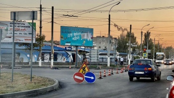 Кольцо на Еременко в Керчи перекрыли из-за ремонта дороги
