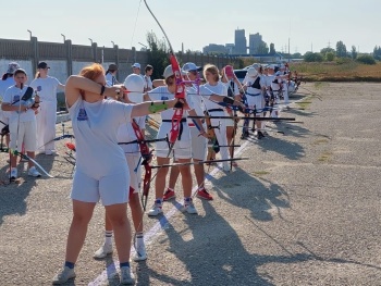 Новости » Спорт: В Керчи прошли соревнования по стрельбе из лука «Скифские стрелы»