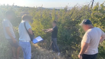 Новости » Криминал и ЧП: В Крыму задержали 18-летнего наркодилера с пакетом мефедрона