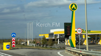 Новости » Общество: За городом и в Керчи на заправке цена на топливо одинаковая, но интересно другое