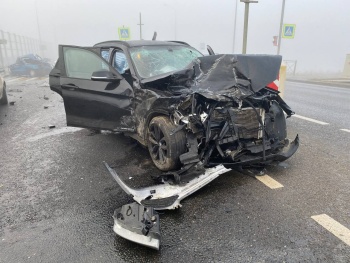 В Керчи разыскивают водителя "BMW", устроившего ДТП с погибшим