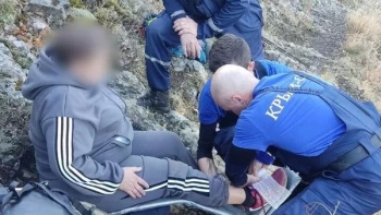 На горе в Крыму спасли туристку с травмой ноги