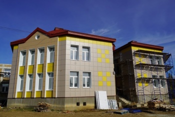 Новости » Общество: В Керчи продолжается строительство двух детских садов