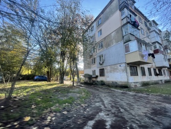 Новости » Общество: В Керчи узаконили дом без дороги к подъездам