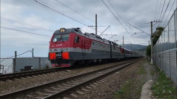 В декабре поезд №315/316 Симферополь – Адлер станет ежедневным