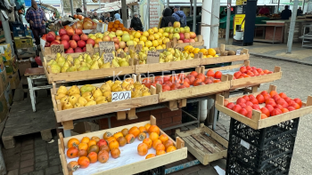Новости » Общество: Обзор цен на овощи и фрукты на 26 ноября в Керчи