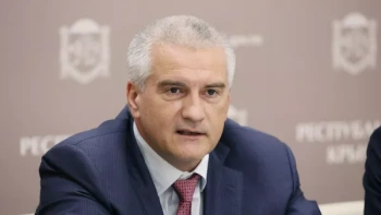Глава Крыма в прямом эфире обратился к крымским чиновникам