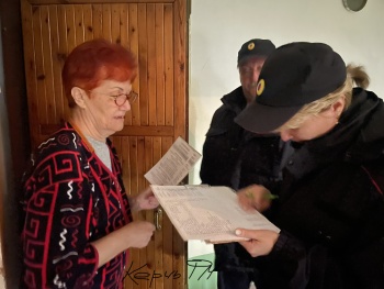 Новости » Общество: Сотрудники полиции Керчи лично общаются с каждым пенсионером по поводу телефонного мошенничества