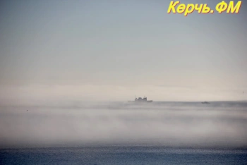 Новости » Общество: Керченская паромная переправа приостановила работу из-за тумана