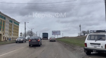 Новости » Криминал и ЧП: Второе ДТП: на Куль-Обнинском шоссе в Керчи столкнулись автомобили