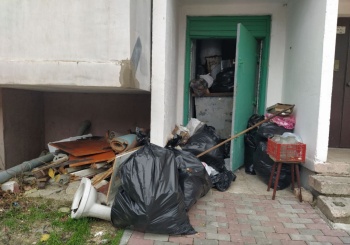 Новости » Коммуналка » Общество: Еще раз про крупногабаритный мусор в Керчи: куда  и какой выбрасывать