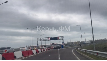 Дорогу у Крымского моста отделили от дороги к Керчь-Южной