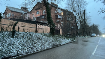 Новости » Общество: В этом году в Керчи выпал первый снег