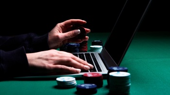 Организатора нелегальных онлайн-казино в Крыму приговорили к 12 годам и 6 месяцам колонии