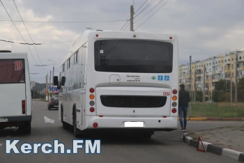 Новости » Общество: В Крыму нет системного подхода к работе общественного транспорта - Аксенов
