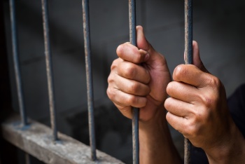 Новости » Криминал и ЧП: Наркоторговцы из Керчи получили на двоих 17 лет тюрьмы