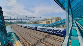 Новости » Общество: После задержки из-за остановки движения по Крымскому мосту все поезда прибыли в Крым