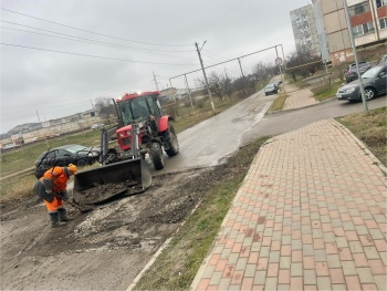 Новости » Общество: Перерытые керченские дороги начали восстанавливать