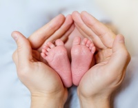 Новости » Общество: В Керчи за неделю родилось 16 малышей