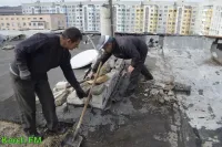 Новости » Общество: За три месяца в Крыму починили более 60 крыш домов