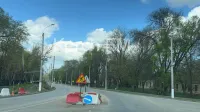 На ул. Войкова в нескольких местах разрыли дорогу