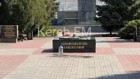 Новости » Общество: В Керчи отремонтировали Вечный огонь в сквере «Мира»
