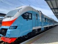 Пригородные поезда на востоке Крыма изменят расписание в июле