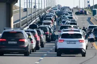 Новости: Большая пробка со стороны Керчи на мосту