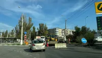 Новости » Общество: На кольце около автовокзала Керчи снова начали работы