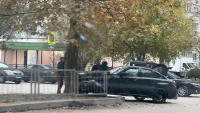 В Керчи БМВ влетела в дерево